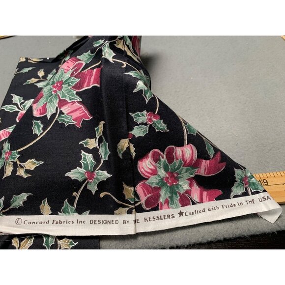 Vintage Concord Fabrics Holly & Berries Christmas Fat Quarter 18x22 Cotton Black - Picture 3 of 5